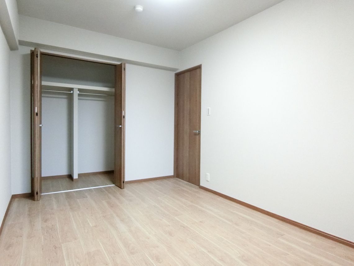 ライオンズマンション高岡中島町居室