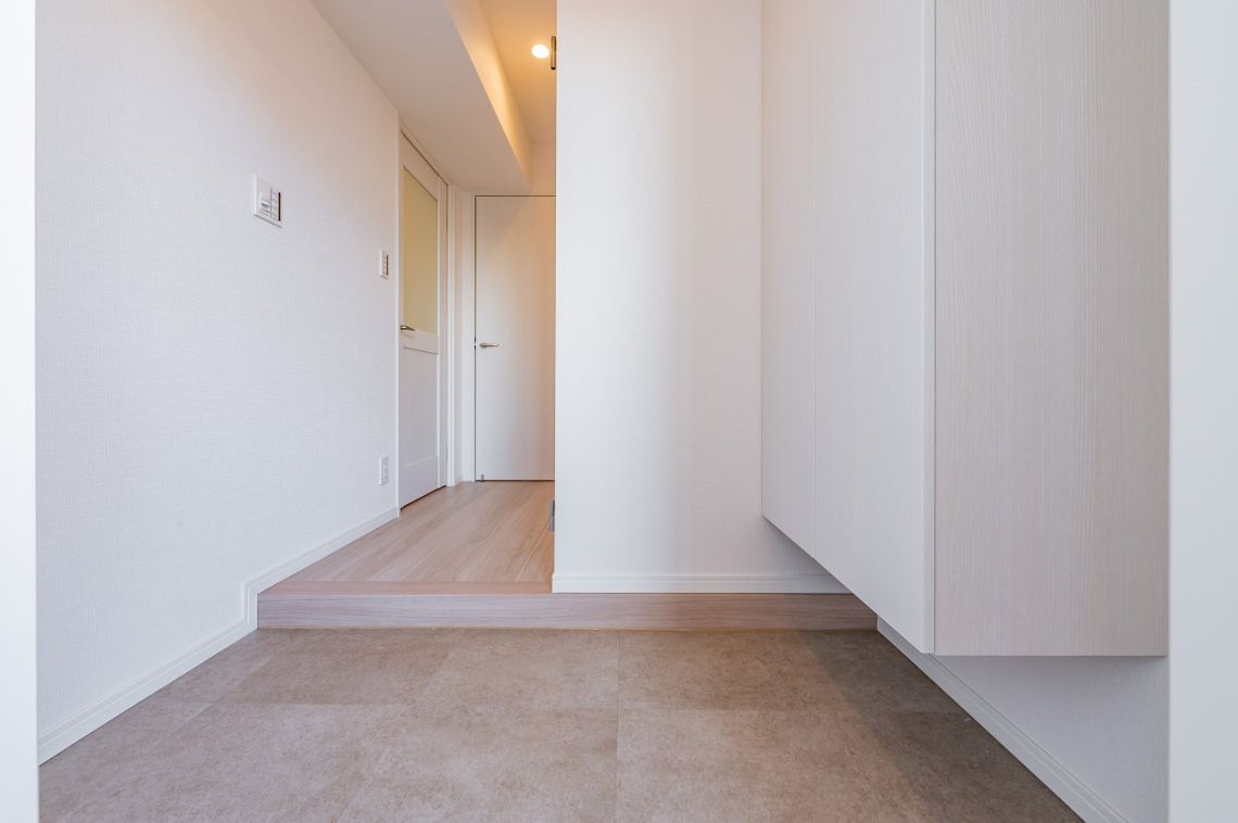 エクセレントハイツ横浜玄関