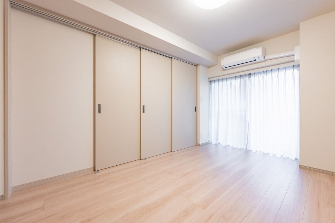 マートルコート麹町居室