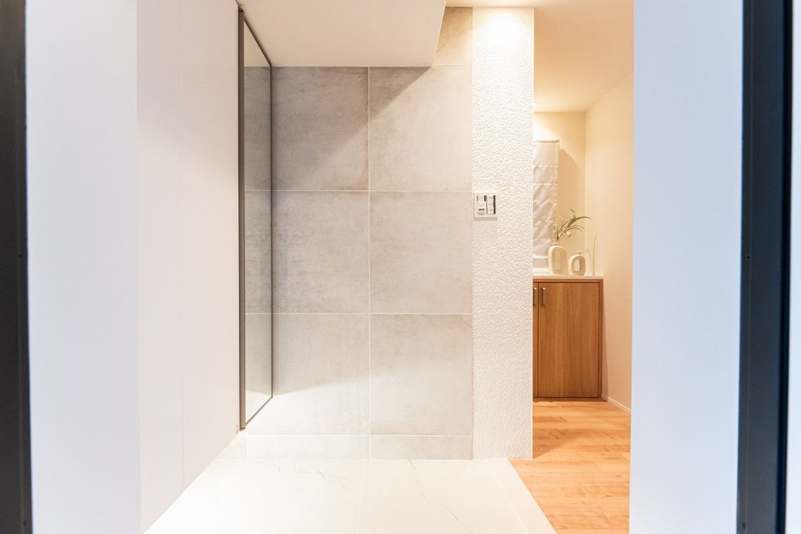 藤和三条室町ホームズ玄関