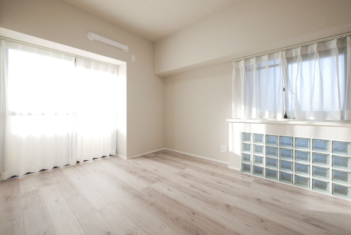 グランピアマンショングーテンハイツ空港南２居室