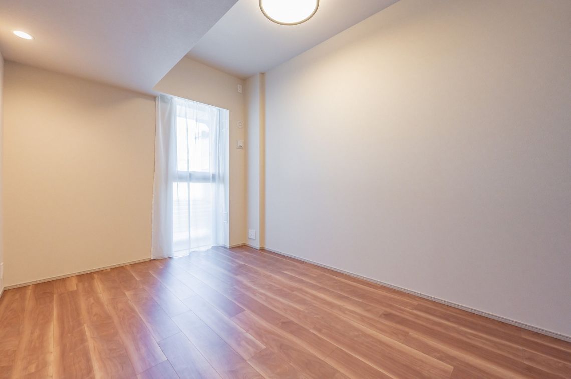 プラウド九段南居室